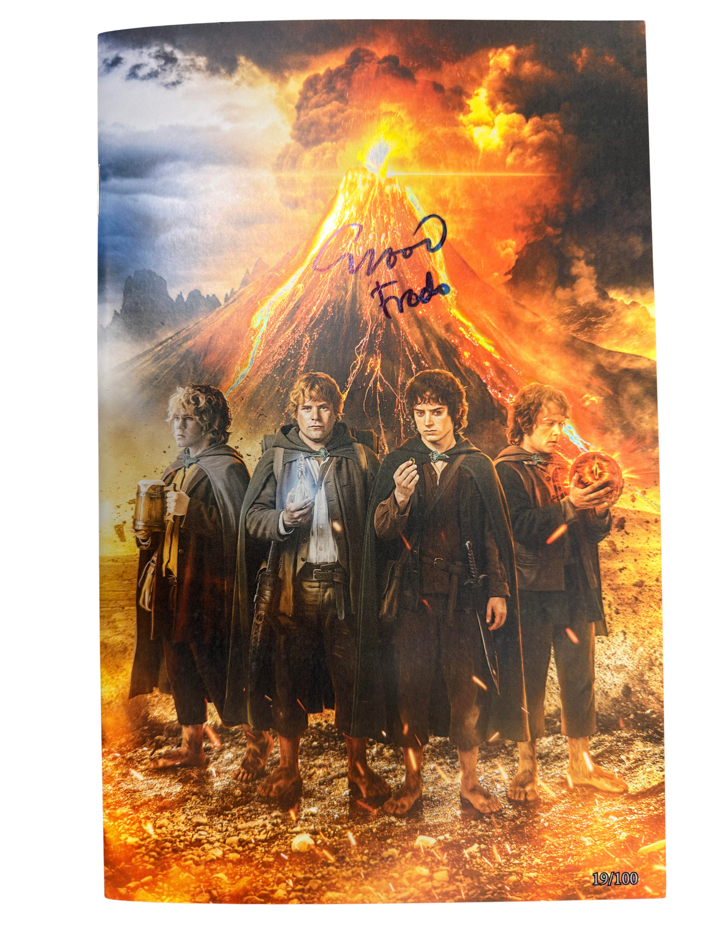Fan Expo Chicago Lord of the Rings Exclusive Signed by Elijah Wood